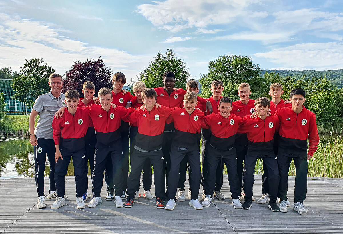 Am vergangenen Wochenende fand der DFB-Länderpokal der U 14-Junioren in Bad Blankenburg statt.