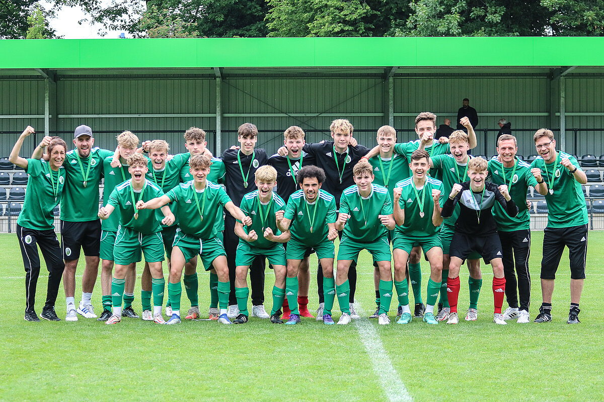 Die U 16 laqndesauswahl aus Sachsen belegte beim DFB-Sichtungsturnier in Duisburg am Ende den dritten Platz.