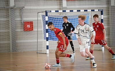 Franz Born (li.) vom Bischofswerdaer FV 08 ist fester Bestandteil der U 19 Futsal-Nationalmannschaft. © Futsal Week